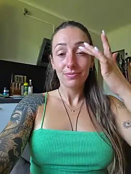 NicoleKaiser online show from 06-27-26, 08:08