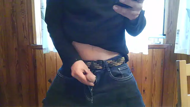 Snapshot of sexysicilyman chatting on 03-26-26, 02:00 sexysicilyman online show from 03-26-26, 02:00