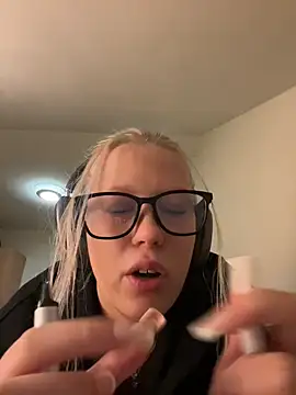 LeniMaria online show from 03-23-26, 06:12