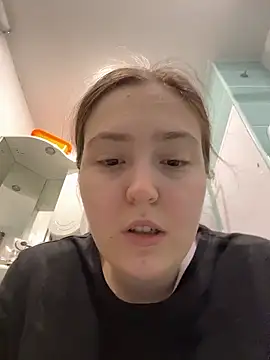 charmingggirl online show from 04-07-26, 07:53