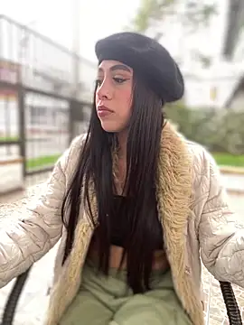 Ferrari Pink online show from 03-17-26, 08:34