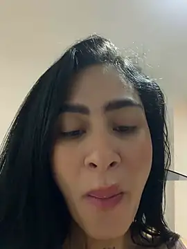 Snapshot of MoraFit_ chatting on 05-25-26, 02:12 MoraFit online show from 05-25-26, 02:12