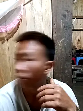 boy-pho- online show from 04-30-26, 09:15