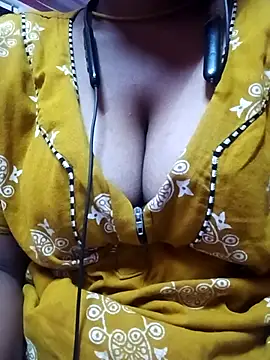 Snapshot of Lucky_Meenu chatting on 04-06-26, 11:38 Lucky Meenu online show from 04-06-26, 11:38