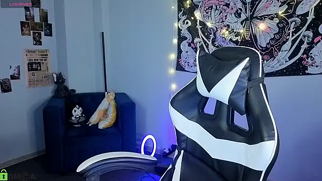 LittleKittenStar online show from 05-05-26, 02:52