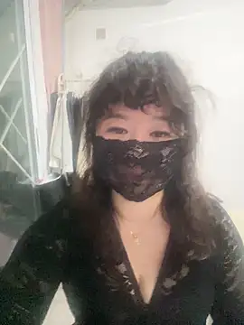 Snapshot of juzi198 chatting on 04-08-26, 01:33 juzi198 online show from 04-08-26, 01:33