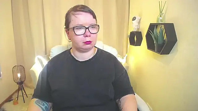 Snapshot of BonnnyBoobsy chatting on 03-21-26, 08:19 BonnnyBoobsy online show from 03-21-26, 08:19