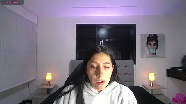 Melannyy V online show from 05-31-26, 03:41