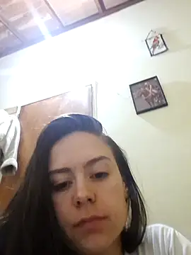 Isabelmotta  online show from 04-11-26, 03:33