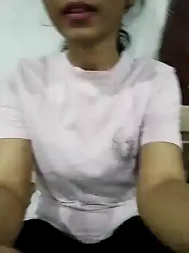 Crazy couple143 online show from 03-22-26, 09:29