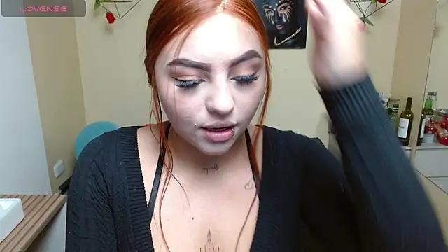 Miley Clarck online show from 04-20-26, 01:03