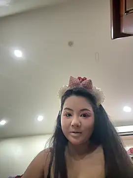   cherry-cute   online show from 03-21-26, 10:31