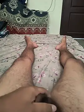 Snapshot of yoursTelugu_boy chatting on 06-19-26, 03:33 yoursTelugu boy online show from 06-19-26, 03:33