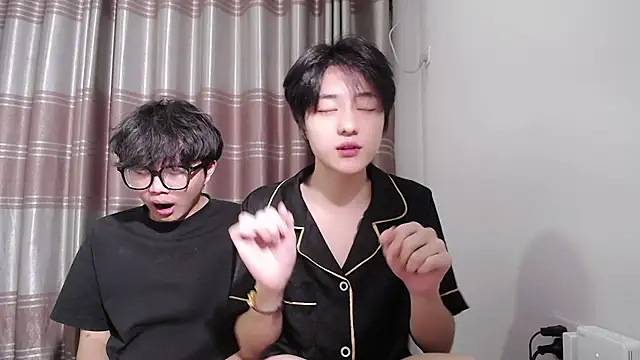 XIAOZHU-01 online show from 07-12-26, 12:51