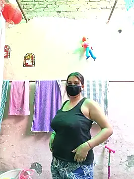 REENA-STRIP online show from 04-30-26, 05:25