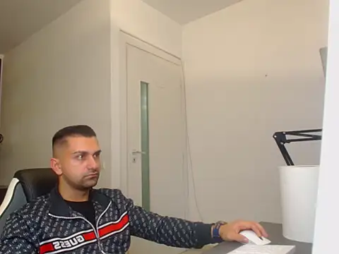 BryceReign online show from 04-11-26, 04:17