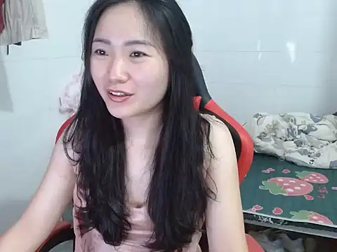 Snapshot of Olivia_cute68 chatting on 04-21-26, 01:50 Olivia cute68 online show from 04-21-26, 01:50