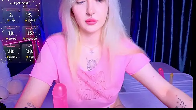 BlondieSummer online show from 06-25-26, 06:12
