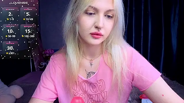 BlondieSummer online show from 07-13-26, 06:22
