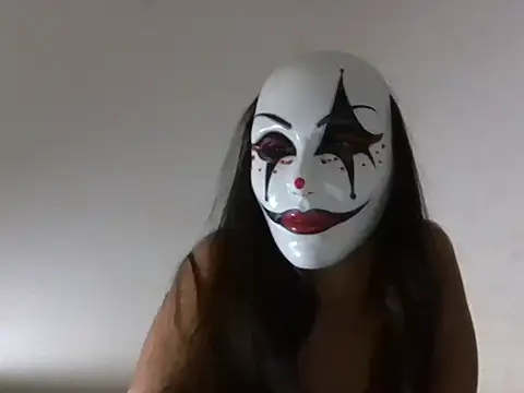 Snapshot of Maluy69 chatting on 03-19-26, 04:44 Maluy69 online show from 03-19-26, 04:44