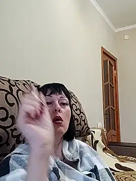 HelgaDennis online show from 04-01-26, 04:35
