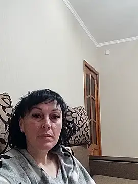 HelgaDennis online show from 05-10-26, 12:16