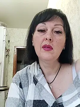 HelgaDennis online show from 06-01-26, 05:09