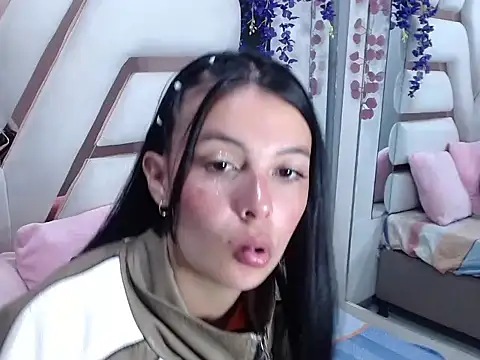 Salome Saen  online show from 04-08-26, 01:00