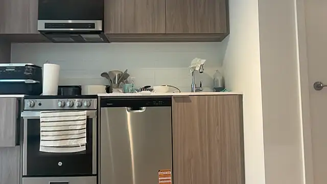 bendlikebanana   online show from 03-31-26, 05:24