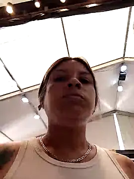 alanna6950 online show from 04-23-26, 03:14