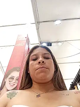 alanna6950 online show from 07-27-26, 05:20