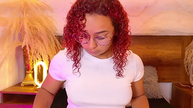 lara curly online show from 04-13-26, 10:10