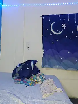 Snapshot of Jossy_1998 chatting on 04-02-26, 04:10 Jossy 1998 online show from 04-02-26, 04:10