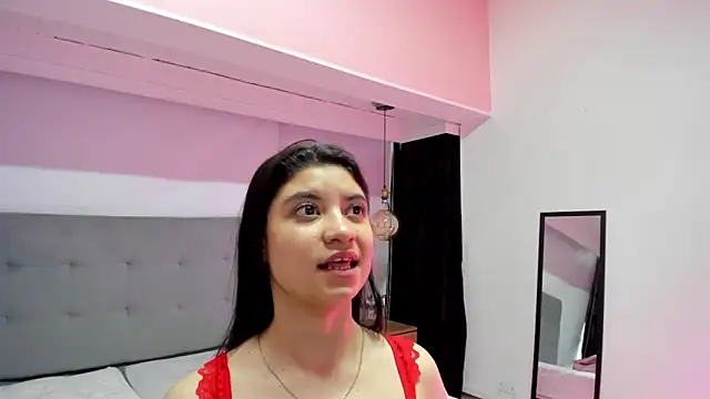 LindaCatalina  online show from 04-04-26, 12:35