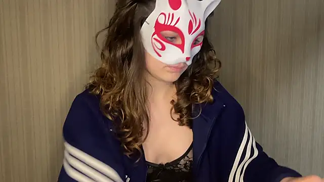 Snapshot of faithlesskristen chatting on 04-15-26, 10:10 faithlesskristen online show from 04-15-26, 10:10