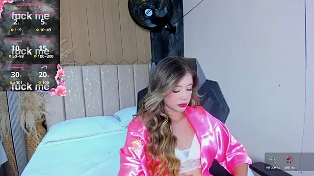 EmilyJohnsoon online show from 04-11-26, 08:46