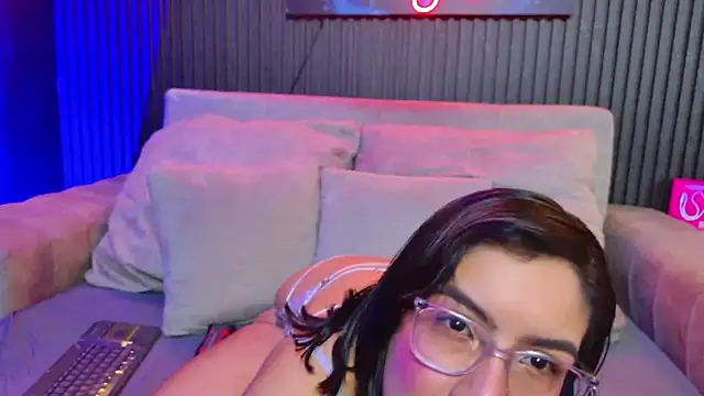 HannaMiller01  online show from 04-19-26, 11:53