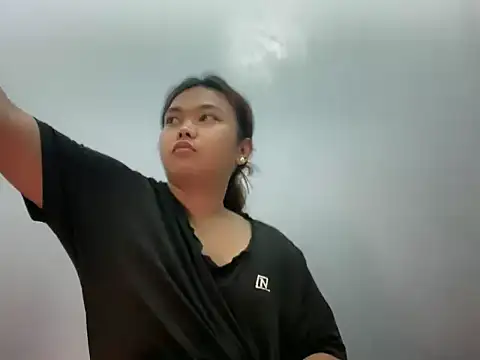 Gel Huge Butt online show from 04-21-26, 12:01