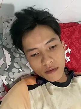 Nguyencuong1999 online show from 04-04-26, 05:06