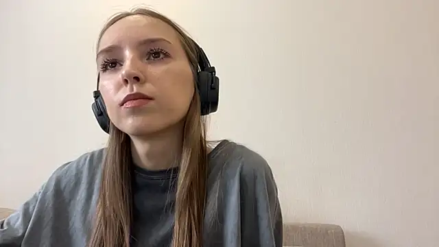 TanjaBrounson online show from 03-22-26, 03:21