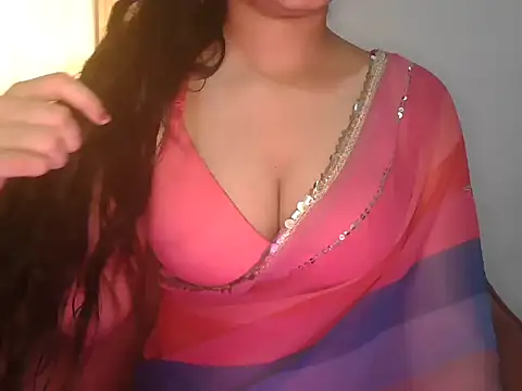 Snapshot of urvashi_rai chatting on 07-11-26, 09:23 urvashi rai online show from 07-11-26, 09:23