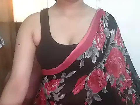 Snapshot of urvashi_rai chatting on 07-11-26, 09:38 urvashi rai online show from 07-11-26, 09:38