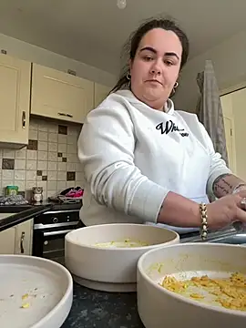 Khloeross online show from 05-13-26, 12:13