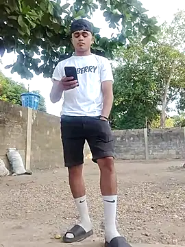 Snapshot of HOTRAINYGOLDEN chatting on 03-21-26, 11:26 HOTRAINYGOLDEN online show from 03-21-26, 11:26