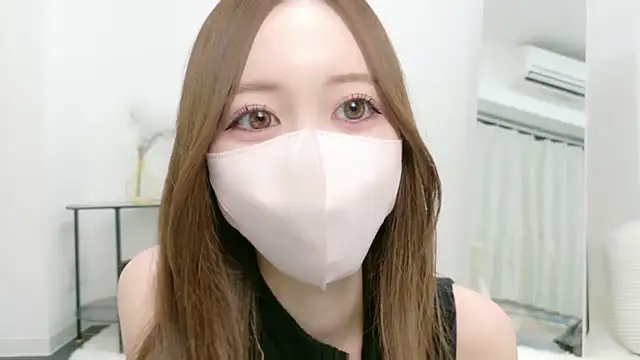 Snapshot of salachan_v chatting on 07-16-26, 12:33 salachan v online show from 07-16-26, 12:33
