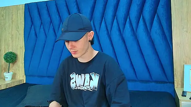 lio     online show from 04-07-26, 03:18