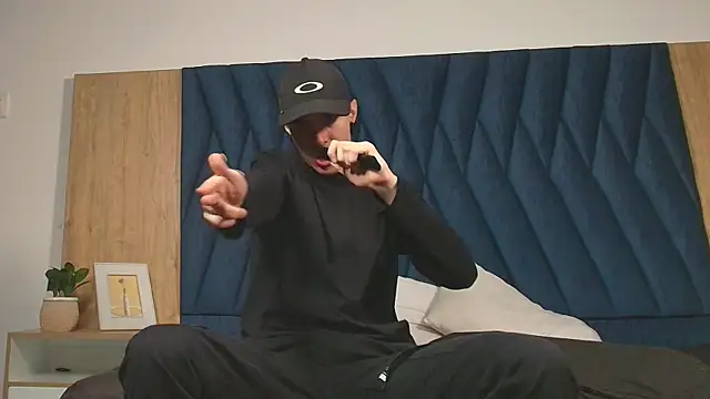 lio     online show from 04-13-26, 03:23