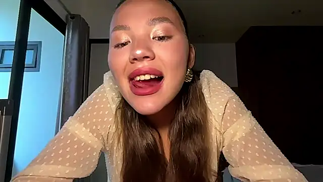 kamila 18 french online show from 04-06-26, 02:31