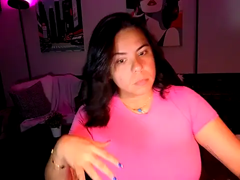 Snapshot of HannaJonns chatting on 03-26-26, 11:05 HannaJonns online show from 03-26-26, 11:05