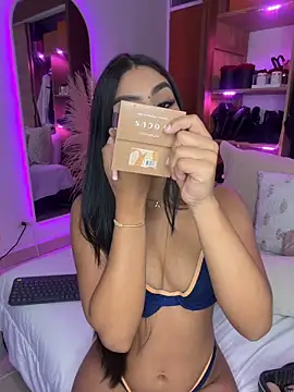 Rossie Blooms online show from 04-11-26, 08:13